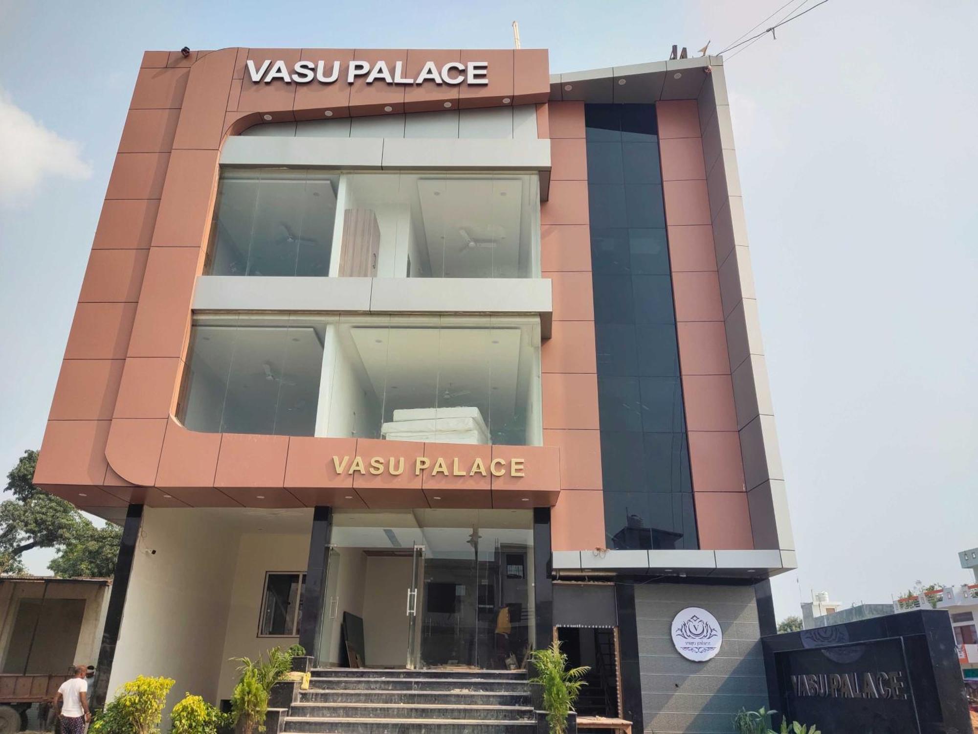 Hotel O Vasu Palace Ayodhya Buitenkant foto